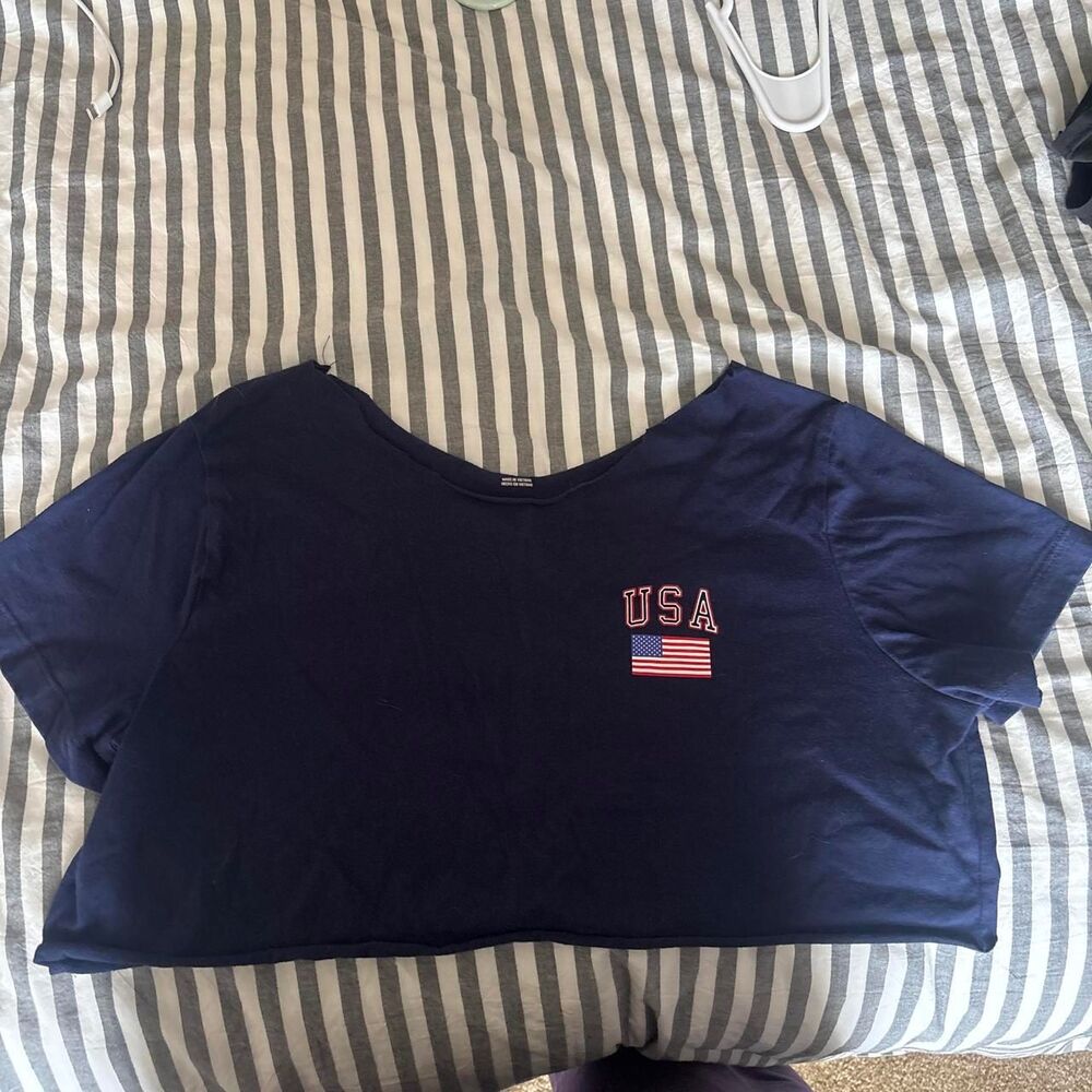 Unbranded Women's Navy Crop-top